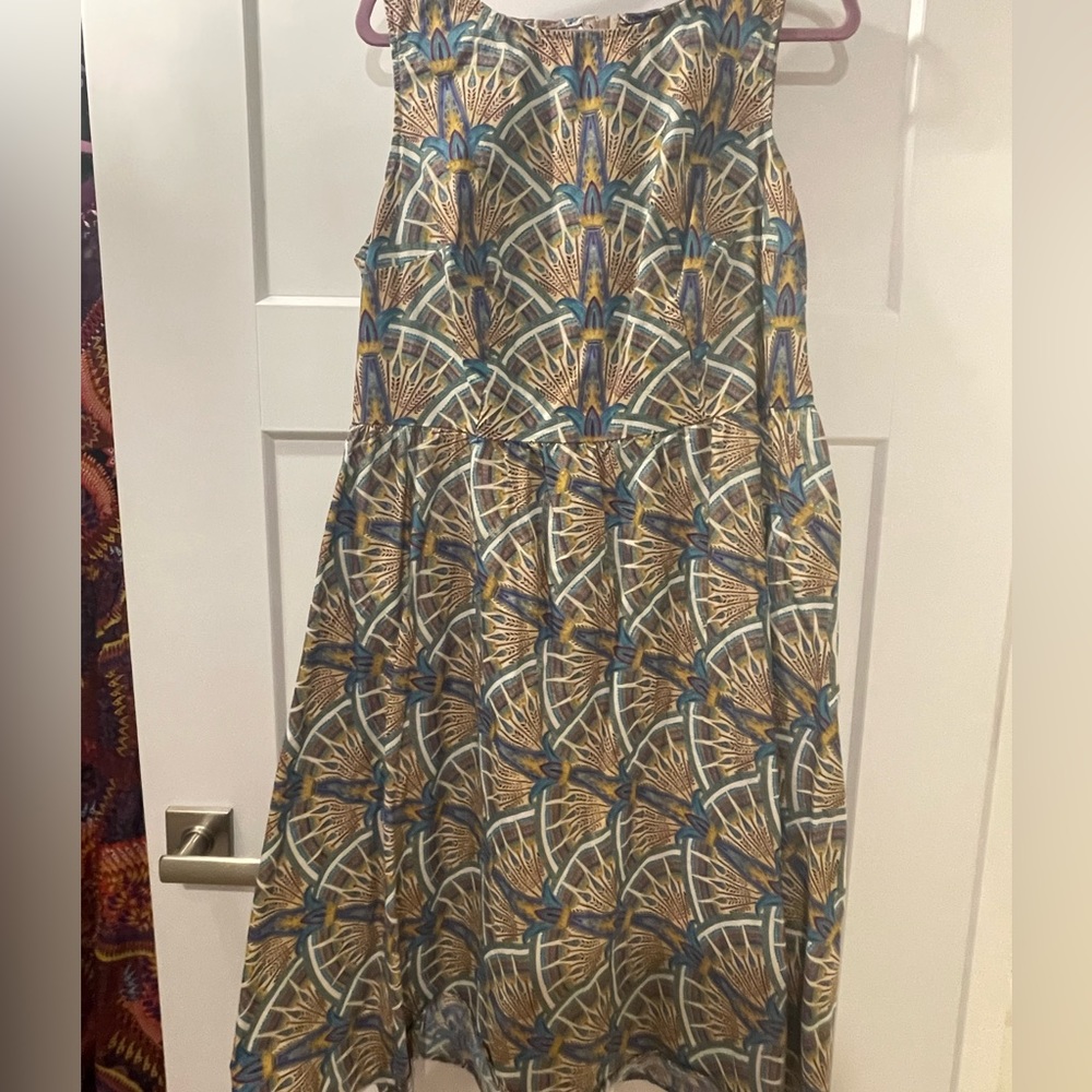Retrolicous Art deco print dress